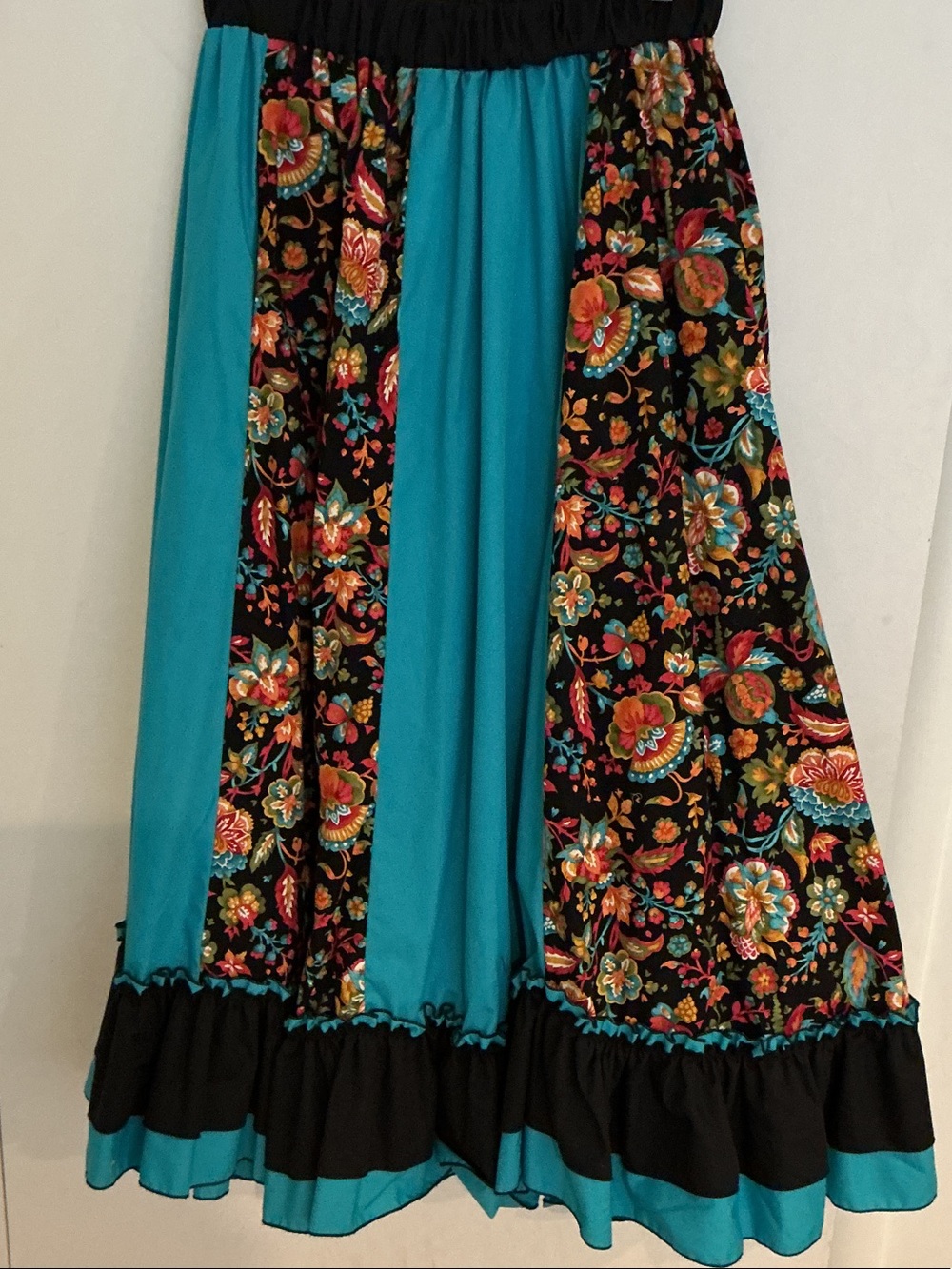 Mondiki Floral Lined Skirt in Teal and Black